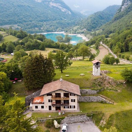 La Rustica Sul Lago Di Tenno Mansarda Kültér fotó